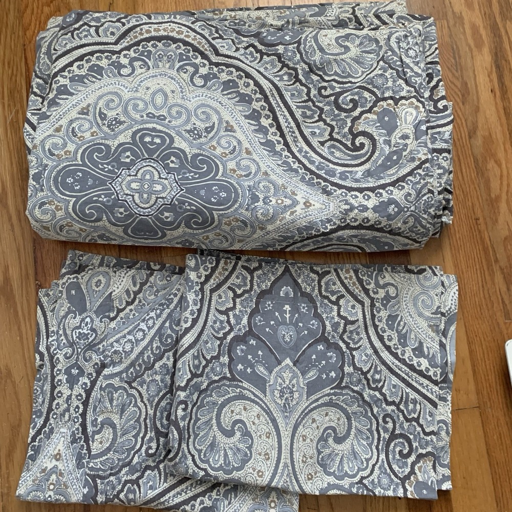 Pottery Barn Beale Paisley Duvet Cover And Two Shams